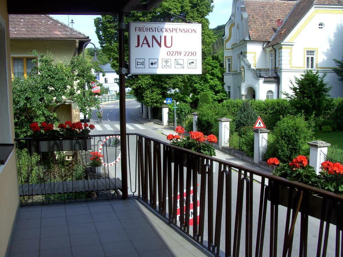 Fruehstueckspension Leopold Janu Senftenberg Ngoại thất bức ảnh